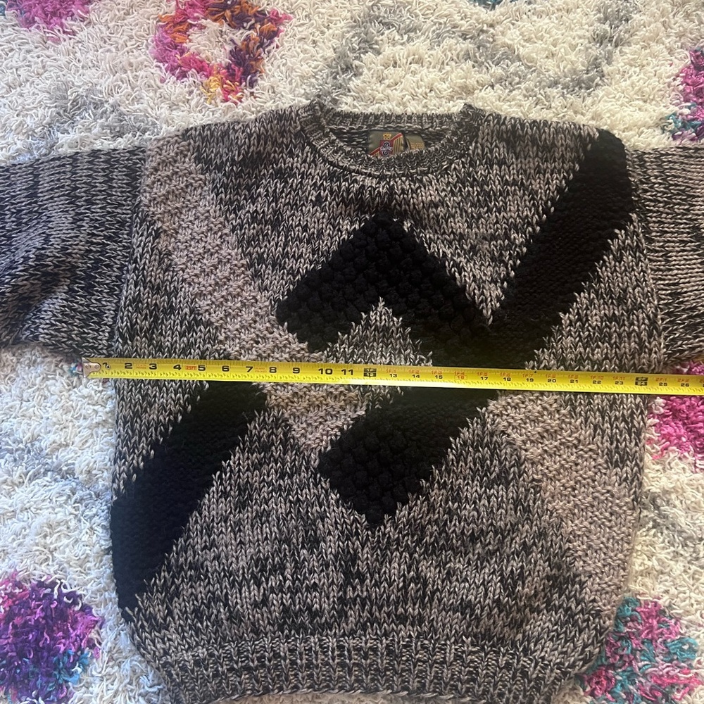 Vintage Sweater - Picture 4 of 8